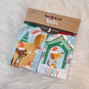 Hallmark Mis-Match Christmas Dog Socks